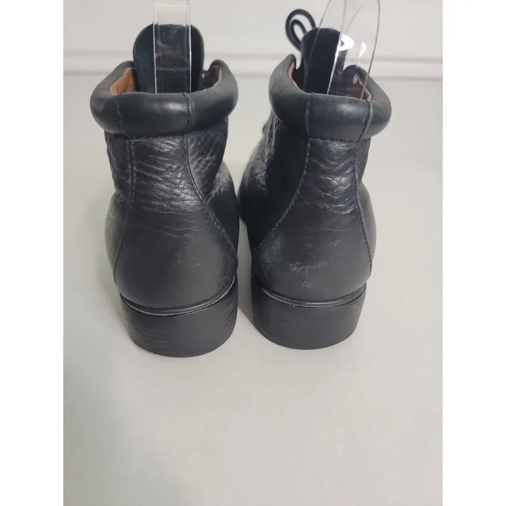 Ariat brand type